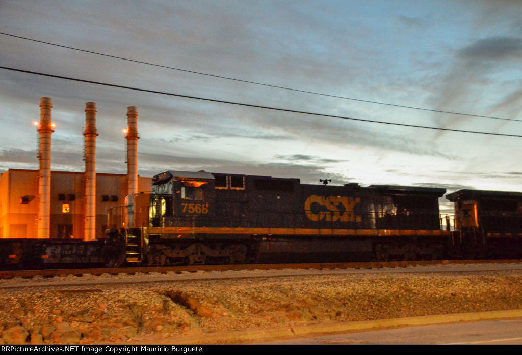 CSX C40-8 Locomotive at the yard